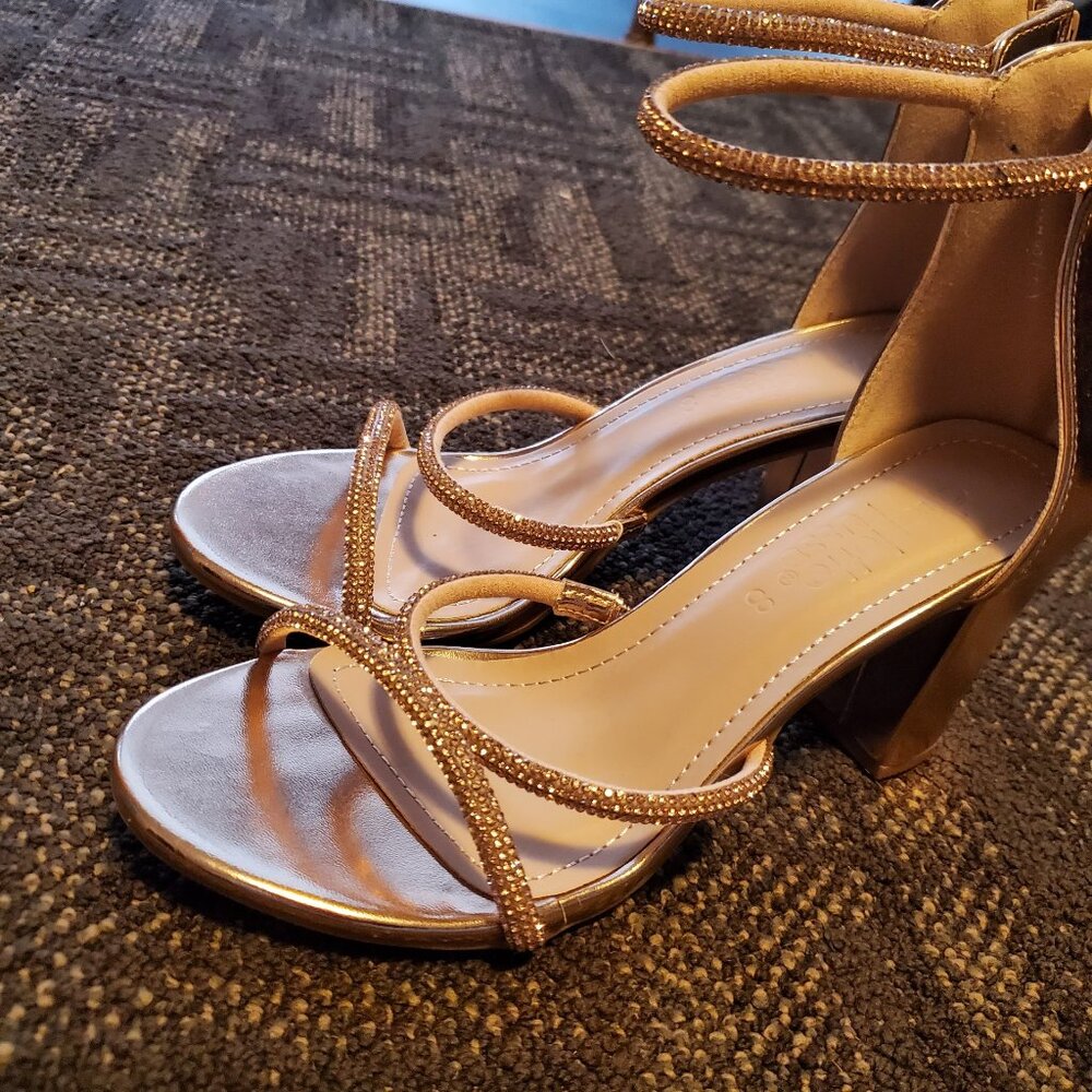Charlotte Russe Glitter Champagne/Beige 3" High Heels, Women's Dress Shoes-NEW
